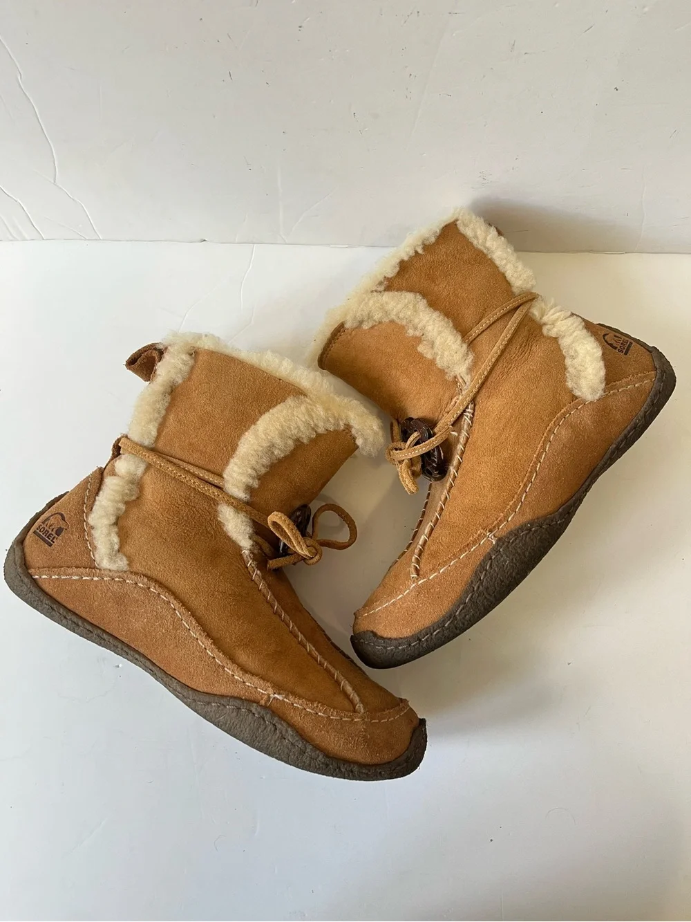 Sorel Pakua Brown Leather Shearling Lined Moccasin Winter Boots size 8